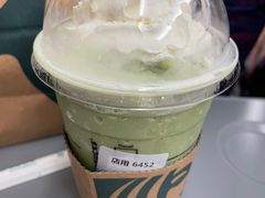 -星巴克(青岛火车北站候车大厅店)