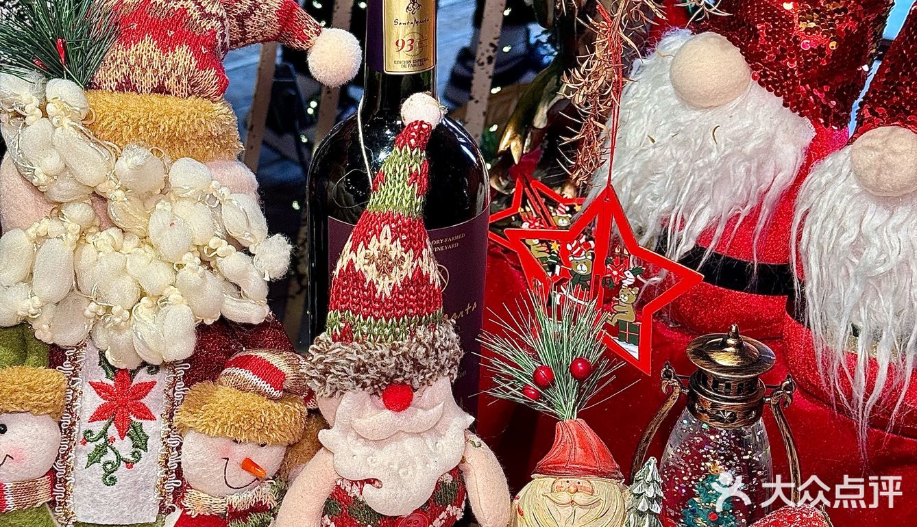 草莓脑袋🍓起立！圣诞🎄也太适合了叭……