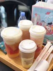 -桃桃屿·潮牌酷银(世纪荟店)
