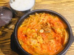 -吴草鸡爪오초닭발韩食堂(融恒盈嘉中心店)