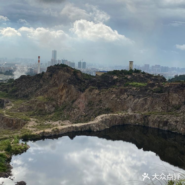 东莞探险日记｜白石山（采石场遗址）风景区