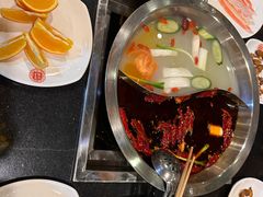 -百年川椒重庆老火锅(光谷店)