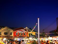 -滨海尚泰美食广场