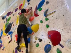 -问山MountQuest攀岩馆