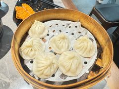 -莱莱小笼·乔艾