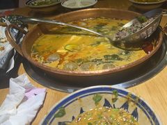 -洱火云南酸菜牛肉火锅(石景山当代商城店)