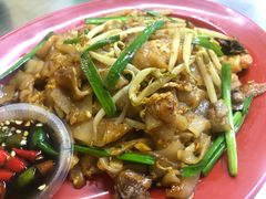 炒粿条-明记烧鱼美味店