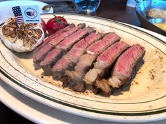 -MONICH牛排融合餐厅(和义大道购物中心店)