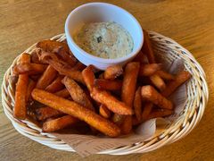-味德西餐音乐酒吧 Wade's Bar&Grill