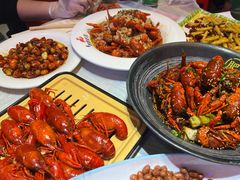 -肥肥虾庄·金牌油焖大虾(首义路店)