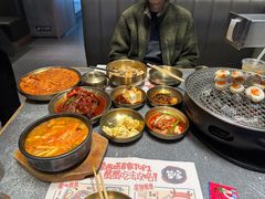 -草家酱蟹炭火烤肉店(珲春南路二店)