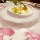 带妹妹来过生日的。但是没想到这还是家有内涵的餐厅