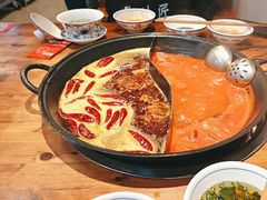 -憨铁匠火锅(红山6979店)