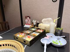 -山川小町·极番烧肉(新地假日广场店)
