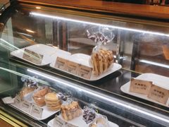 面包甜点陈列柜-国际饭店·帆声西饼屋(黄河路店)