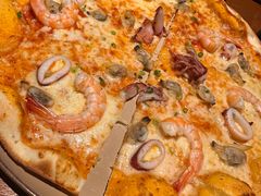-JINNS锦时 steak&pizza(浸信会礼拜堂旧址店)