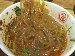 -万记麻辣烫国展总店