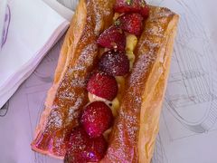 草莓拿破仑-MateMade Coffee(广州天河南店)