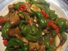尖椒烧肥肠-小铫鸡汤