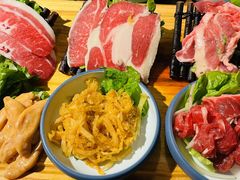 -明洞阿姨·韩式酱蟹烤肉·创意料理(三元桥店)