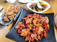 -隔壁老王·家常云南菜(花巷店)