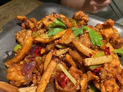 -炭舍干锅·烤鱼(扬名广场店)