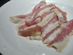 猪颈肉-钱小主·自助回旋烤肉火锅餐厅(东方新天地店)