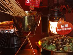 -何师烧烤Pro ··江湖川菜·小龙虾·精酿啤酒(太古里旗舰店)