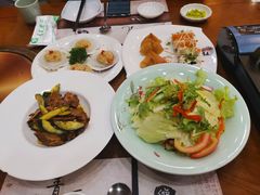 -青瓦餐厅·生鱼片·韩园烤肉(西塔店)