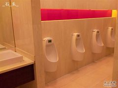 -百盛(莘庄店)