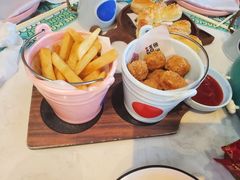 -水桶王国主题餐厅·聚会·生日派对·亲子活动·家庭套餐(亚龙湾希尔顿店)