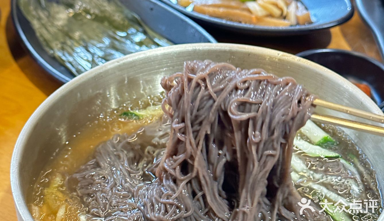 🇰🇷济州岛好吃的黑猪肉。。。(保健路篇)