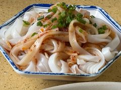 -东巴谷野生菌火锅餐厅
