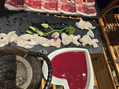 -老牌坊云南鱼豆花火锅(哈西万达店)