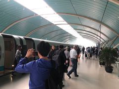 -龙阳路磁悬浮列车总站-停车场