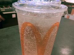 -麦当劳(展览馆店)