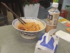 -梅溪·小伙子干挑面(安吉总店)