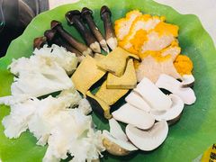 -钢管厂五区小郡肝串串香火锅(梅川路店)