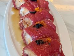 蟹籽红米香脆龙虾港式布拉肠粉-玖尹-新派中式餐酒馆