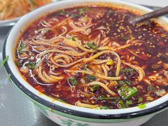 -伊穆祥牛肉面总店·清真