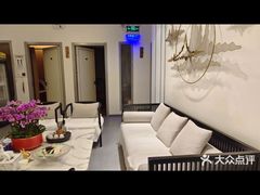 -席仁堂推拿按摩脊柱调理(世纪科贸大厦店)