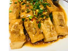 -景月阁空中食府(希尔顿酒店)