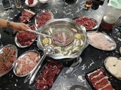 -牛一煲美食(江高店)