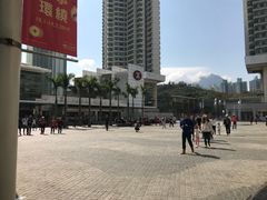 -东荟城名店仓