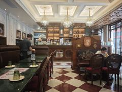 -秘密旅行Bonjour(黑金冠 江南西店)