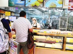 -鲍师傅糕点(百盛西南商都店)