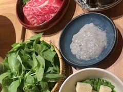 -巴奴毛肚火锅(龙湖锦艺城店)