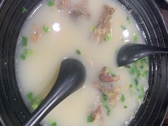 -陈老斯呼尔嗨吃烧烤(科巷店)