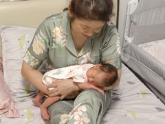 -秋歌护理·月嫂·育儿嫂(浦东医院店)