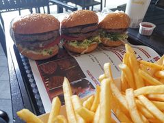 -The Habit Burger Grill 哈比特汉堡(爱琴海店)